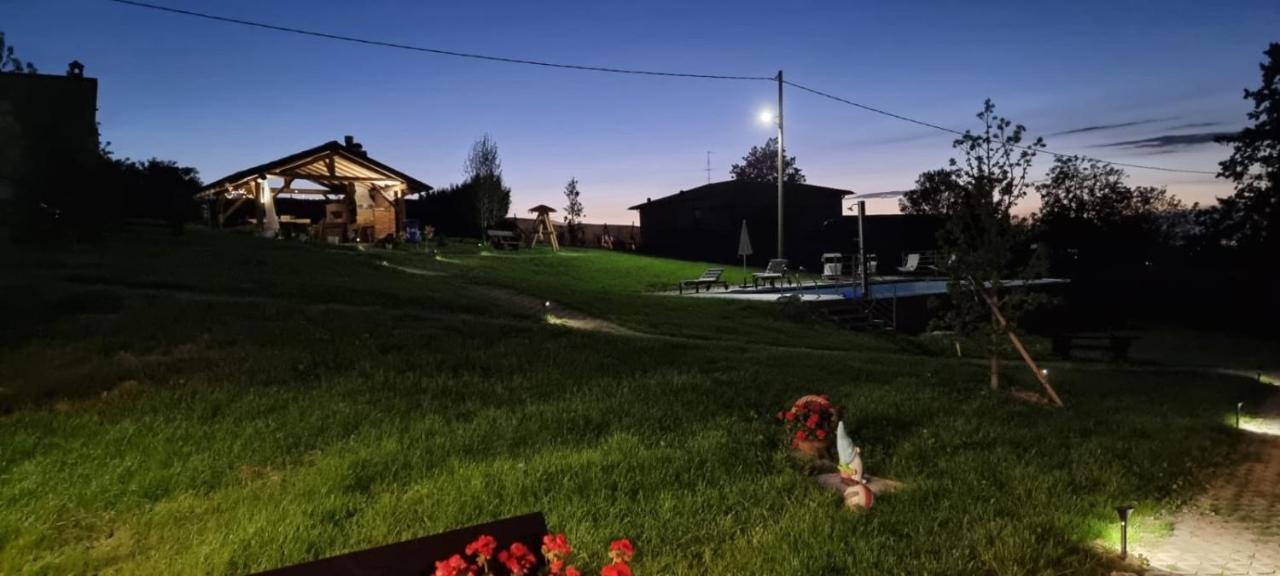 Casa Vacanza Con Piscina,Area Giochi Bambini. Santa Maria della Versa Exteriör bild