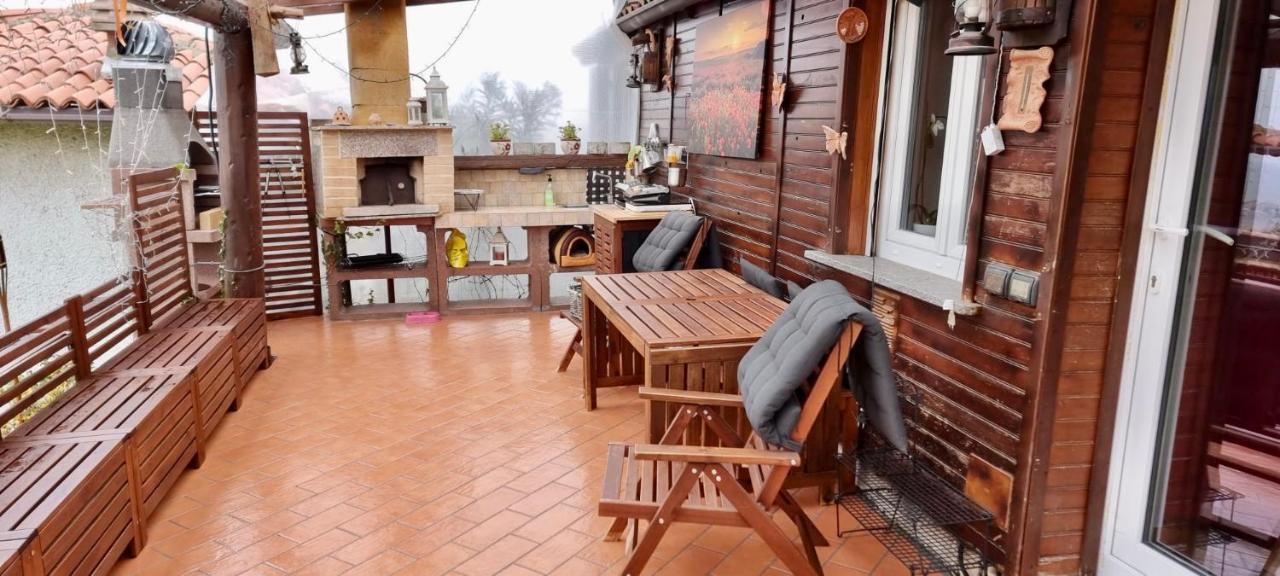 Casa Vacanza Con Piscina,Area Giochi Bambini. Santa Maria della Versa Exteriör bild