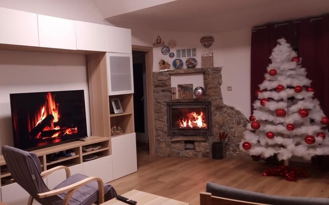 Casa Vacanza Con Piscina,Area Giochi Bambini. Santa Maria della Versa Exteriör bild